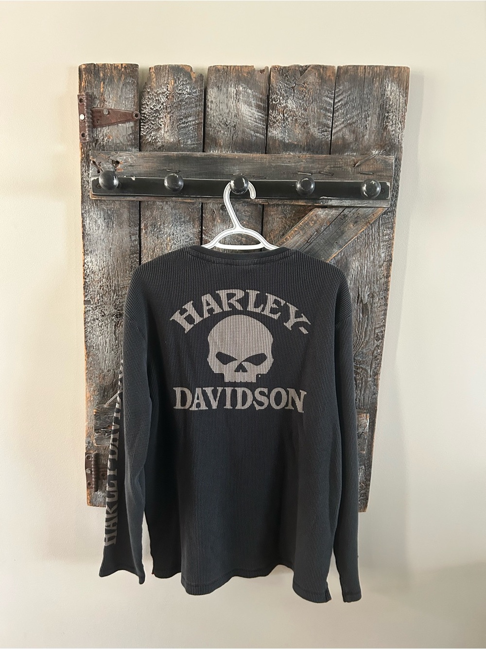 Harley-Davidson Black Long Sleeve Skull waffle Henley Tee